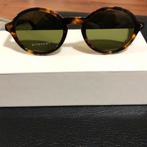 MENS GIVENCHY OVAL SUNGLASSES